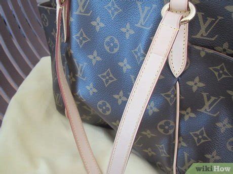 จับผิดกระเป๋า Louis Vuitton ปลอม 